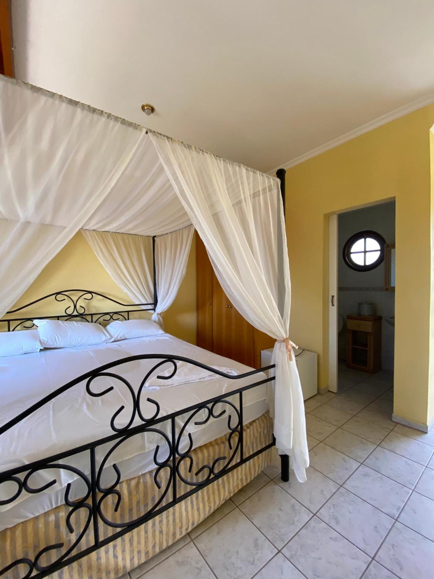 Hotel Velha Corte São José dos Pinhais 外观 照片