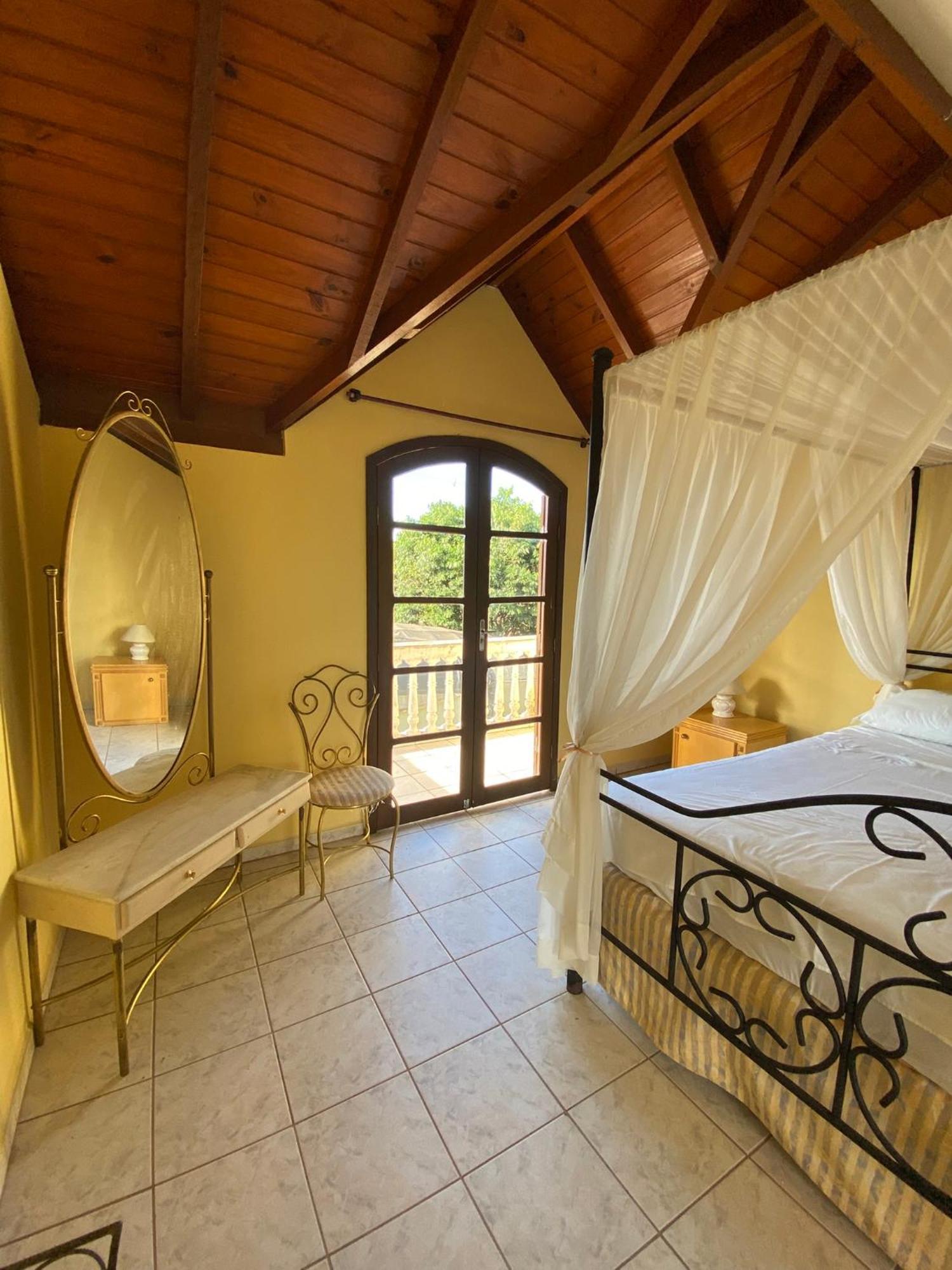 Hotel Velha Corte São José dos Pinhais 外观 照片